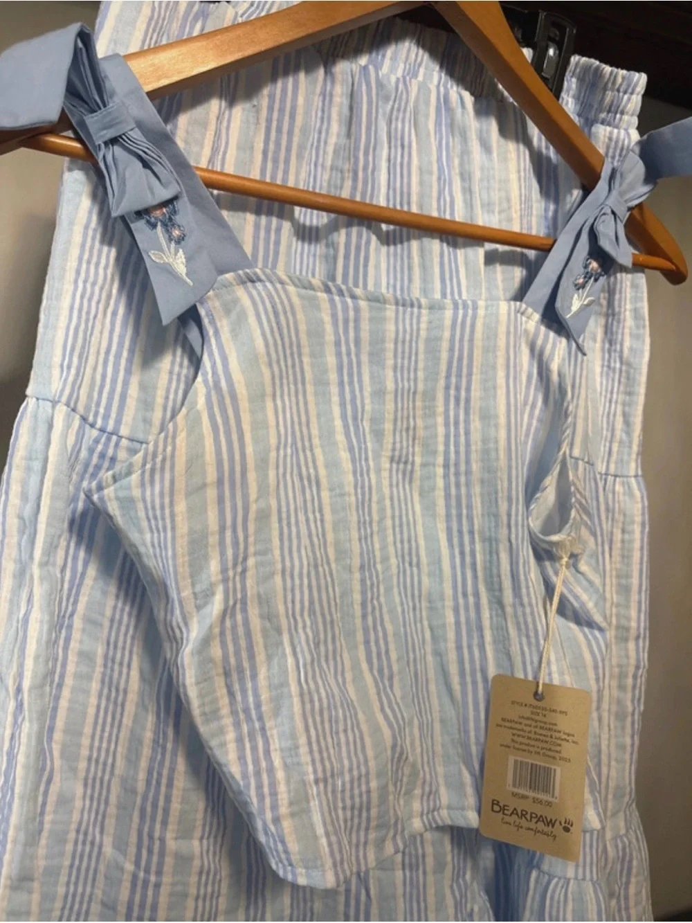 Bearpaw girls 14 2 piece skirt set  Light Blue pin stripe W embroidered floral